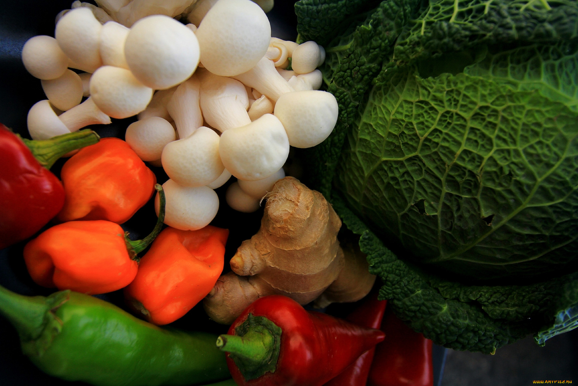 Картофель грибы капуста. Овощи и грибы. Перец и имбирь. Грибы из овощей. Овощи фрукты ягоды зелень.